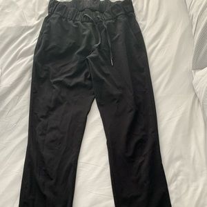 Lululemon on the fly pant